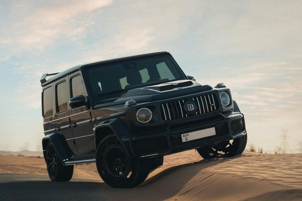 Drive legally in the uk: essential update on mobile phone laws